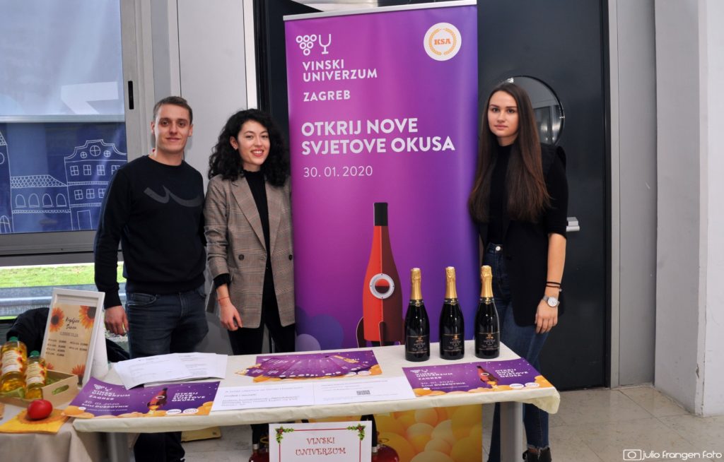 Vinski univerzum Salon pjenušavih